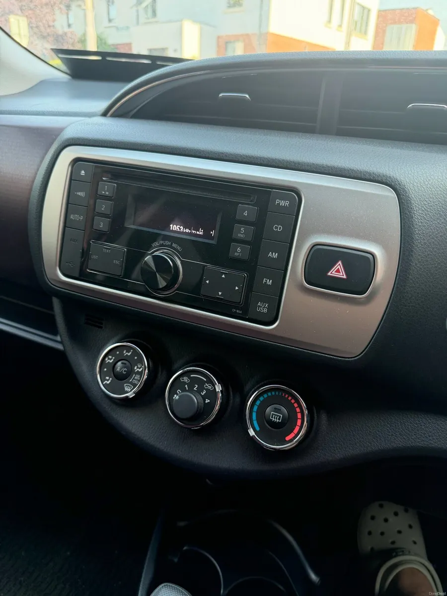 Toyota Vitz 1 Litre - Image 2