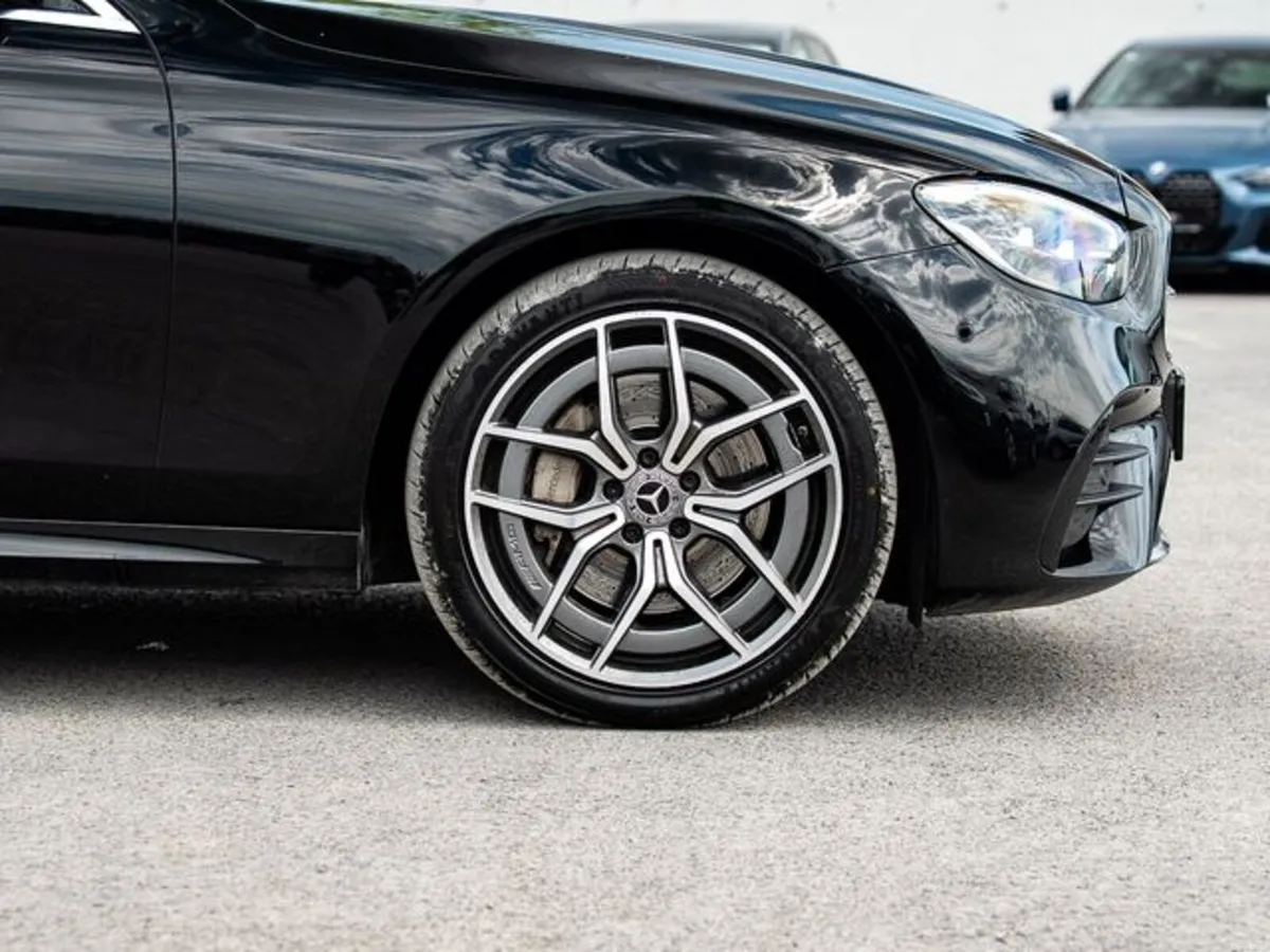 Mercedes-Benz E-Class E220D 4Matic - Image 3