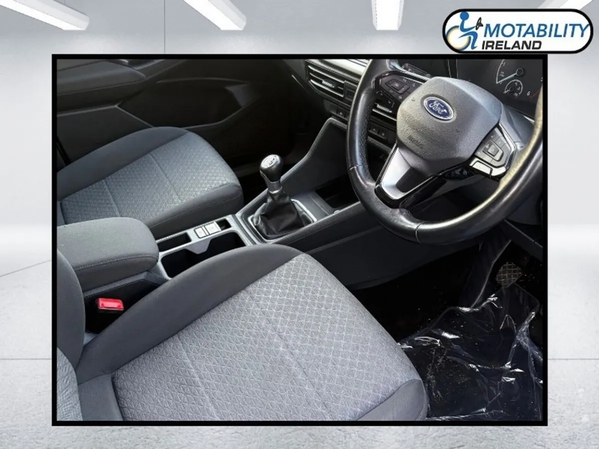 Ford Tourneo Connect 7 Seater - Image 5