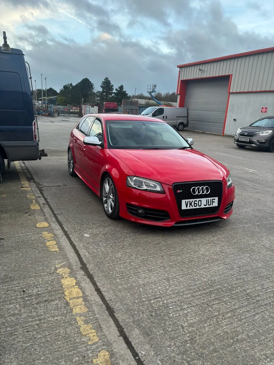 Car - Image 1