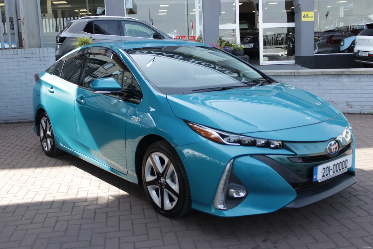 2020 TOYOTA PRIUS 1.8 PLUG-IN HYBRID 4DR SALOON - Image 2