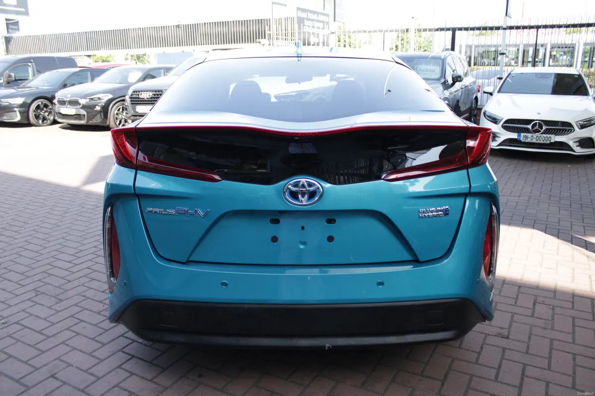 2020 TOYOTA PRIUS 1.8 PLUG-IN HYBRID 4DR SALOON - Image 6