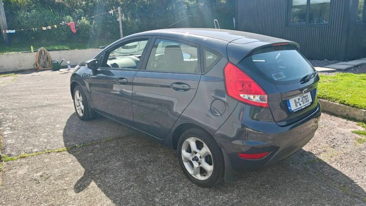 Car - Image 4