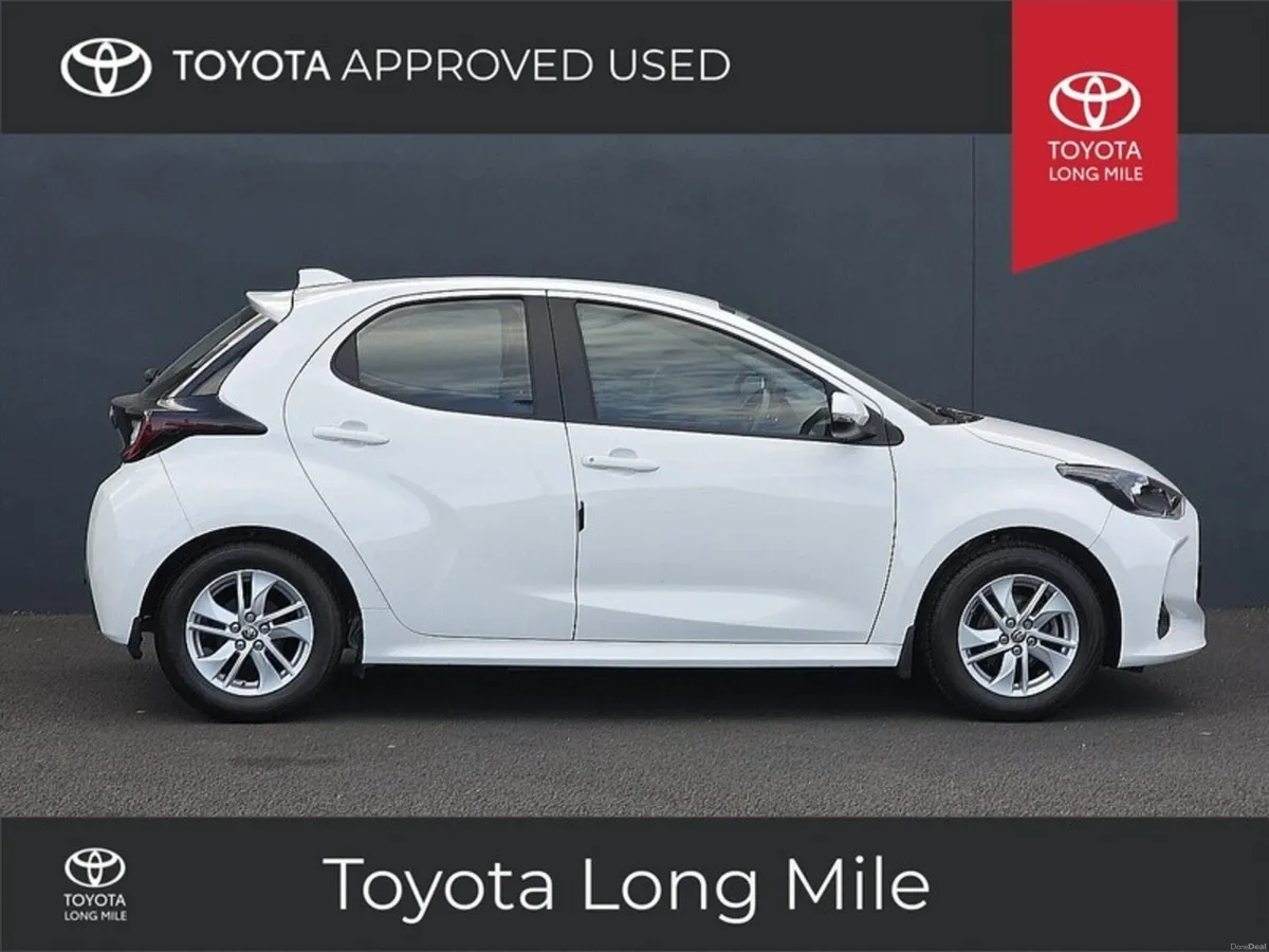 Toyota Yaris 1.5 Hybrid Luna Sport 5dr *Not To Be - Image 4