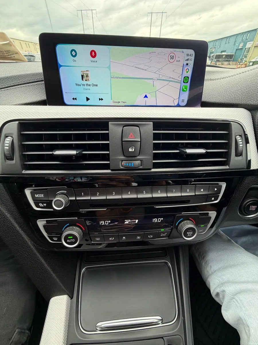 BMW 330e M Sport Shadow Edition - Image 4