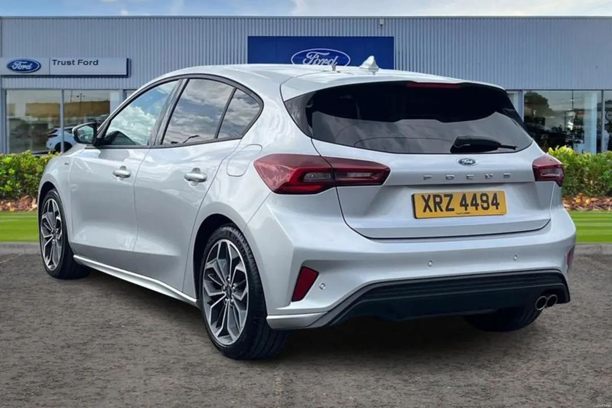 Ford Focus ST-Line X - Image 2