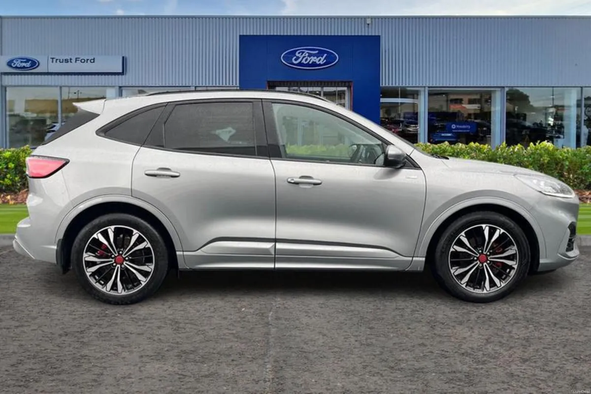 Ford Kuga ST-Line X Edition - Image 3