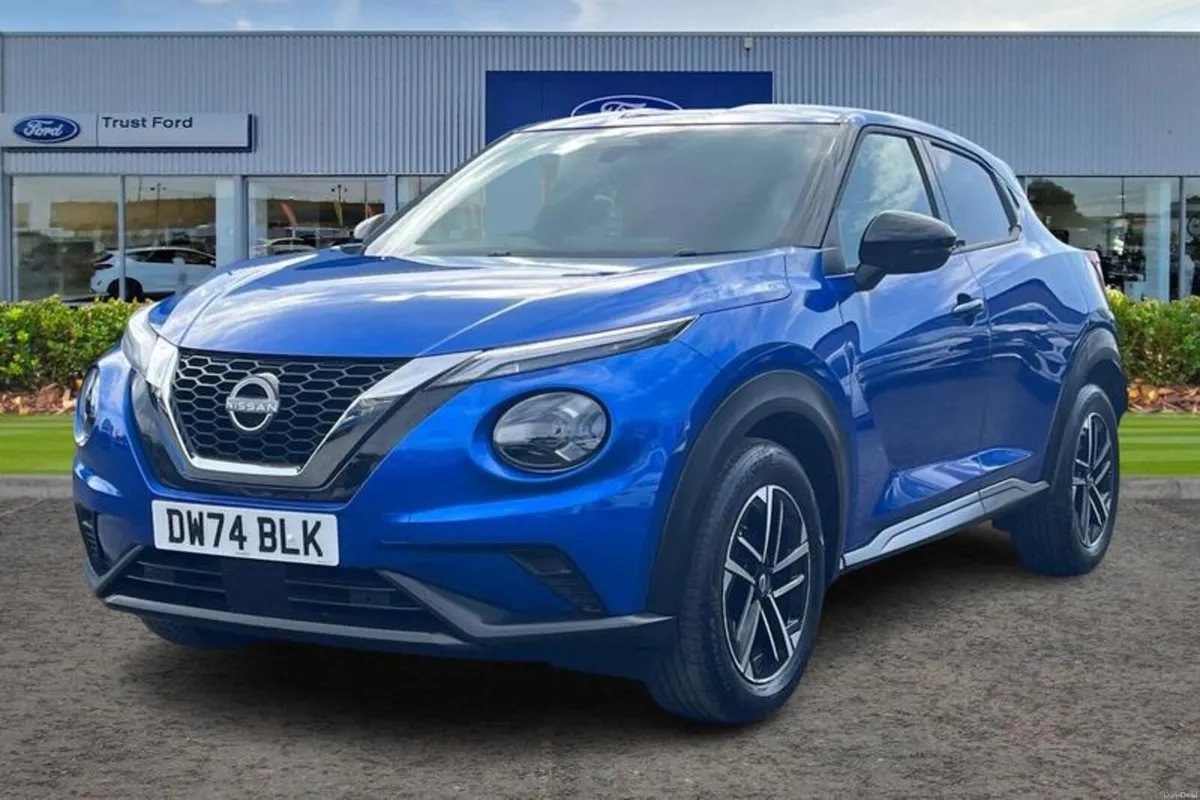 Nissan Juke 1.0 DiG-T N-Connecta 5dr DCT - Image 5