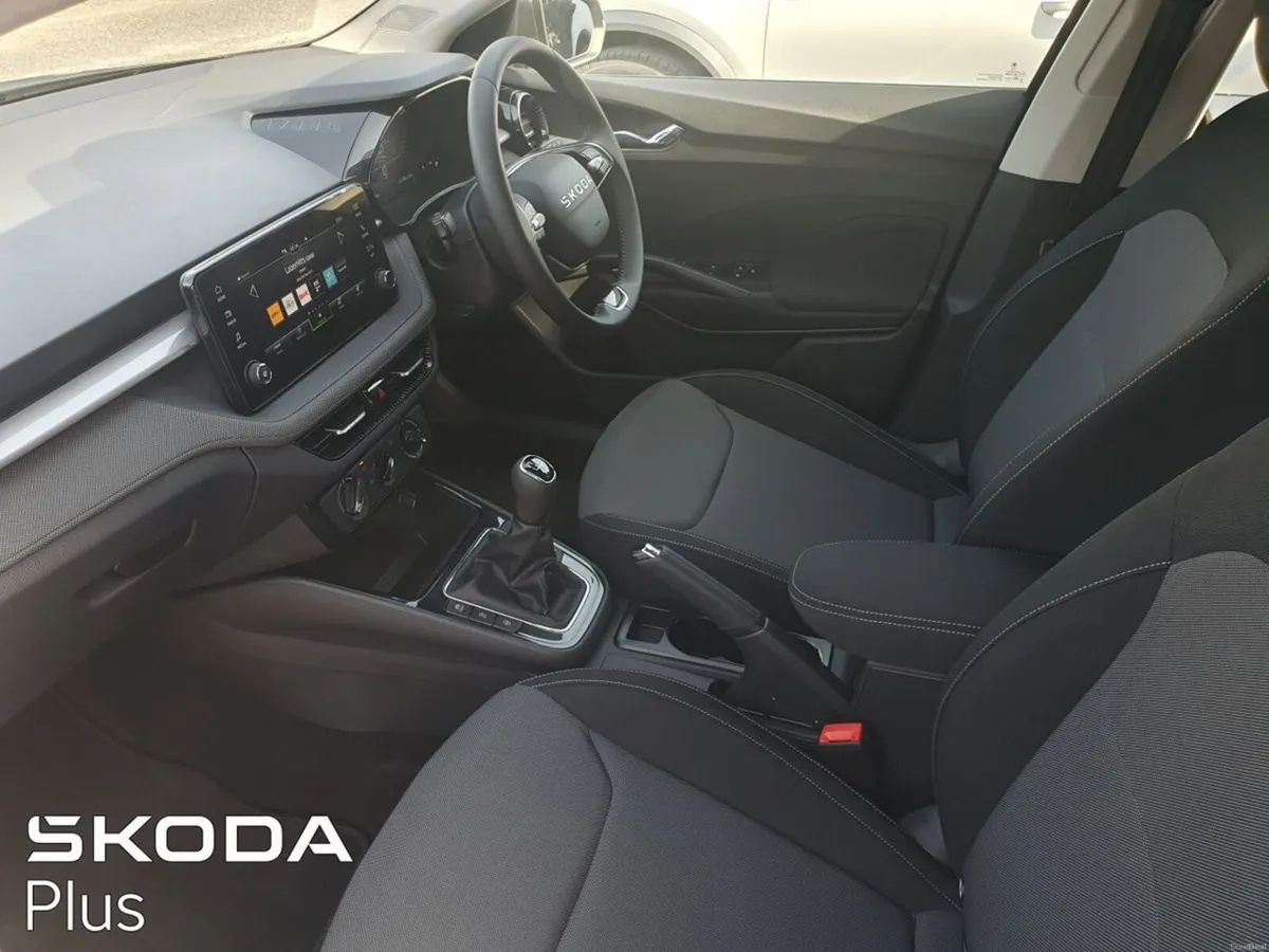 Skoda Fabia Selection 1.0TSi 95HP - Low Mileage (F - Image 4