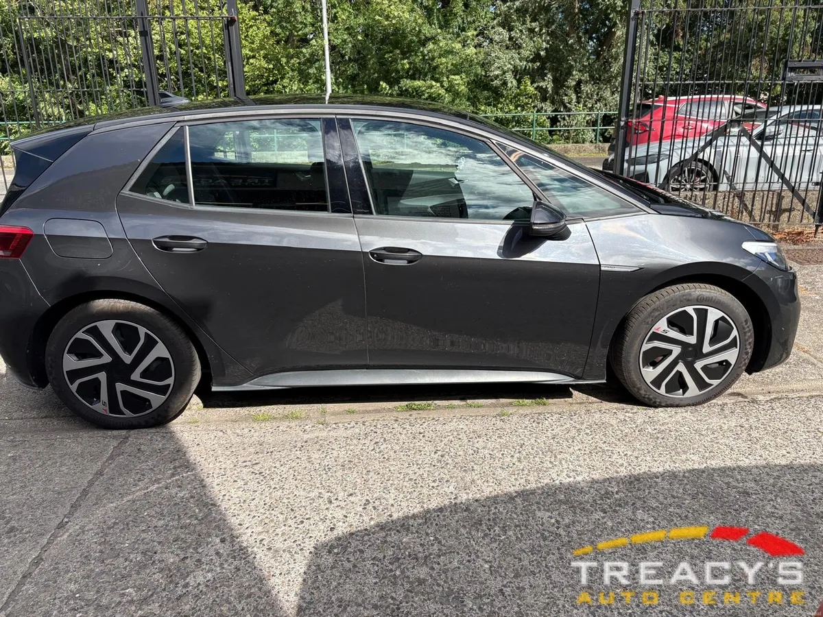 Volkswagen ID.3 2022 PRO 107 KW LIFE 58KWH 145HP - Image 3