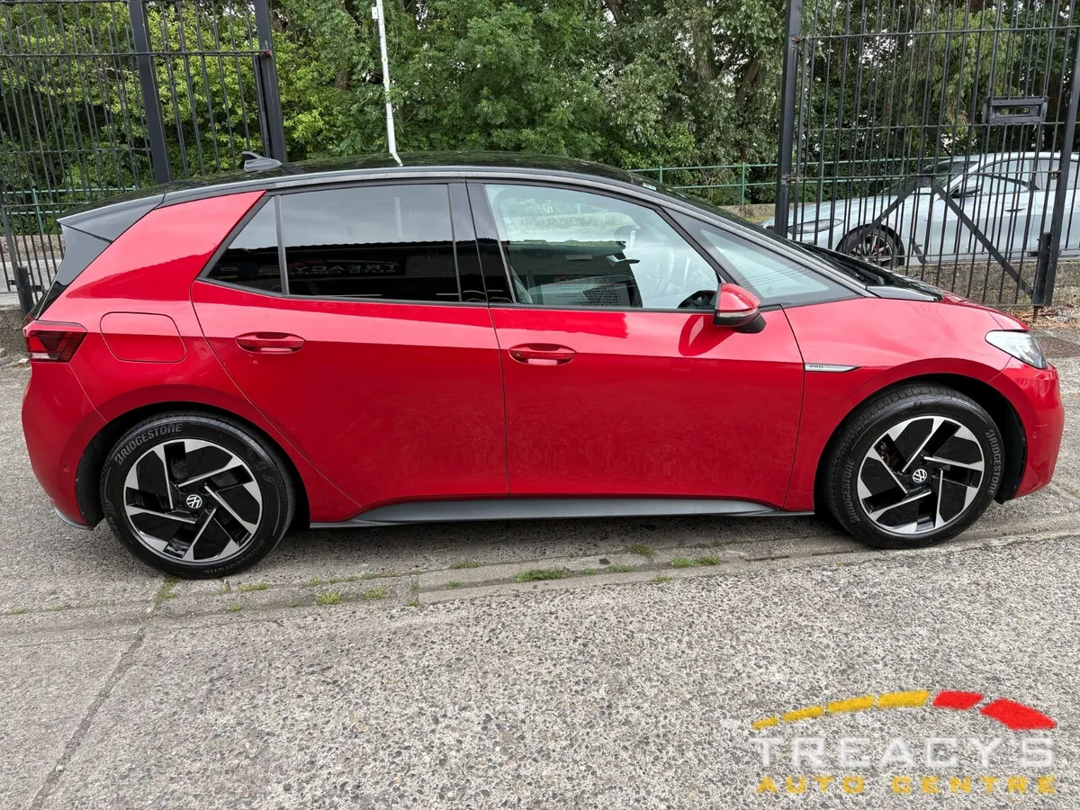 Volkswagen ID.3 2023 PRO 150 KW LIFEDX 58KWH 204BH - Image 3
