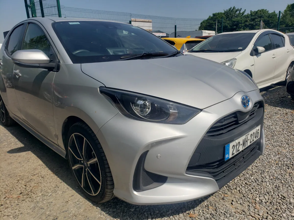 Toyota Yaris 2021 - Image 2