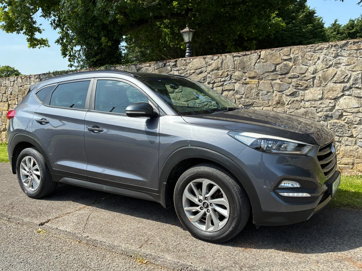 HYUNDAI TUCSON 1.7 CRDI  PREMIUM - Image 1