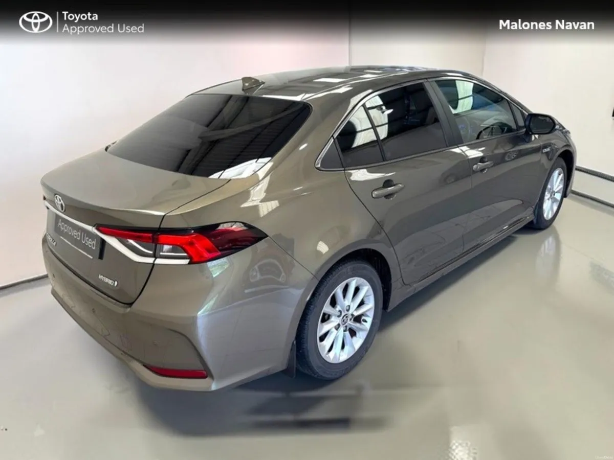 Toyota Corolla LUNA SAL 4DR AUTO - Image 2