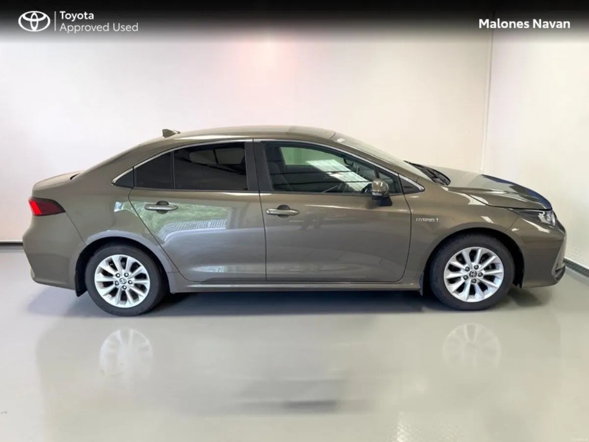 Toyota Corolla LUNA SAL 4DR AUTO - Image 3