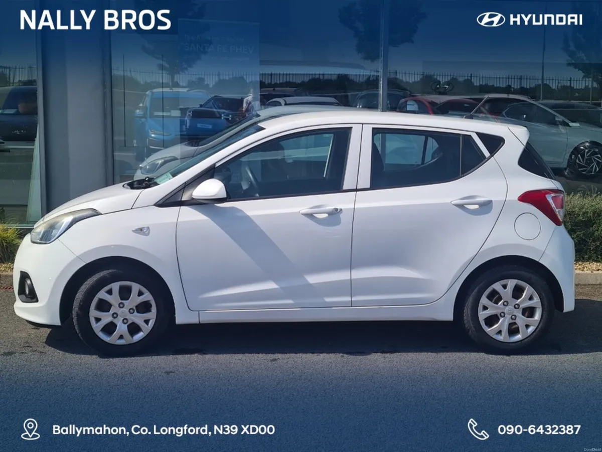 Hyundai i10 1.0 S 66PS 5DR - Image 3