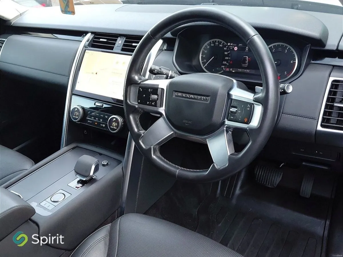 Land Rover Discovery DISCOVERY 3.0 SD6 SE - Image 4