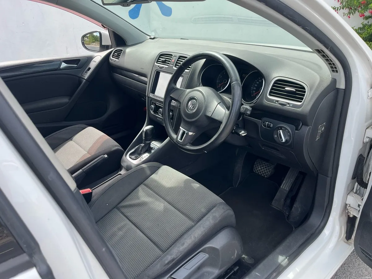 Volkswagen Golf Automatic - Image 5