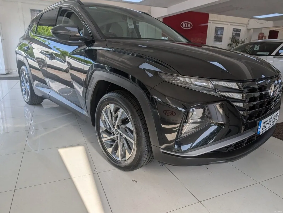 Hyundai Tucson Executive Two Tone Roof - Image 6