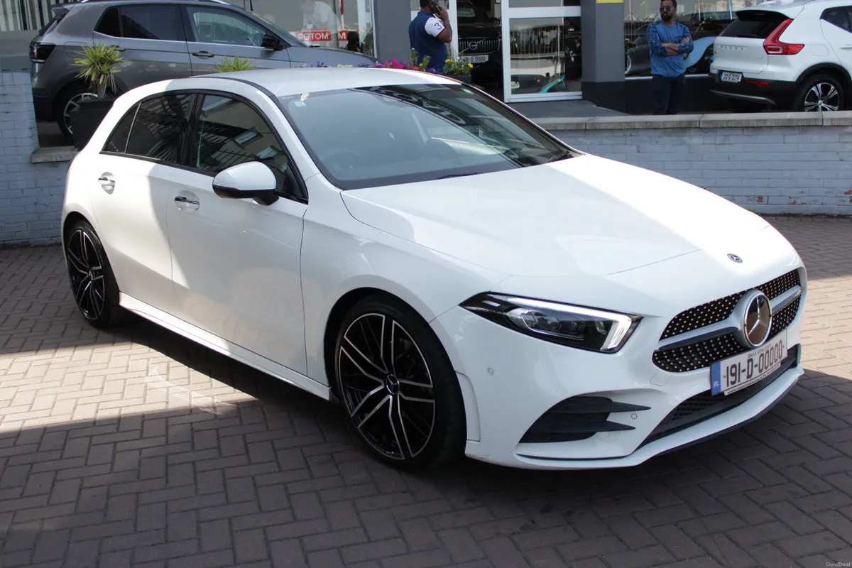 MERCEDES-BENZ A200D 2.0D AMG-LINE 5DR HATCH AUTO - Image 2
