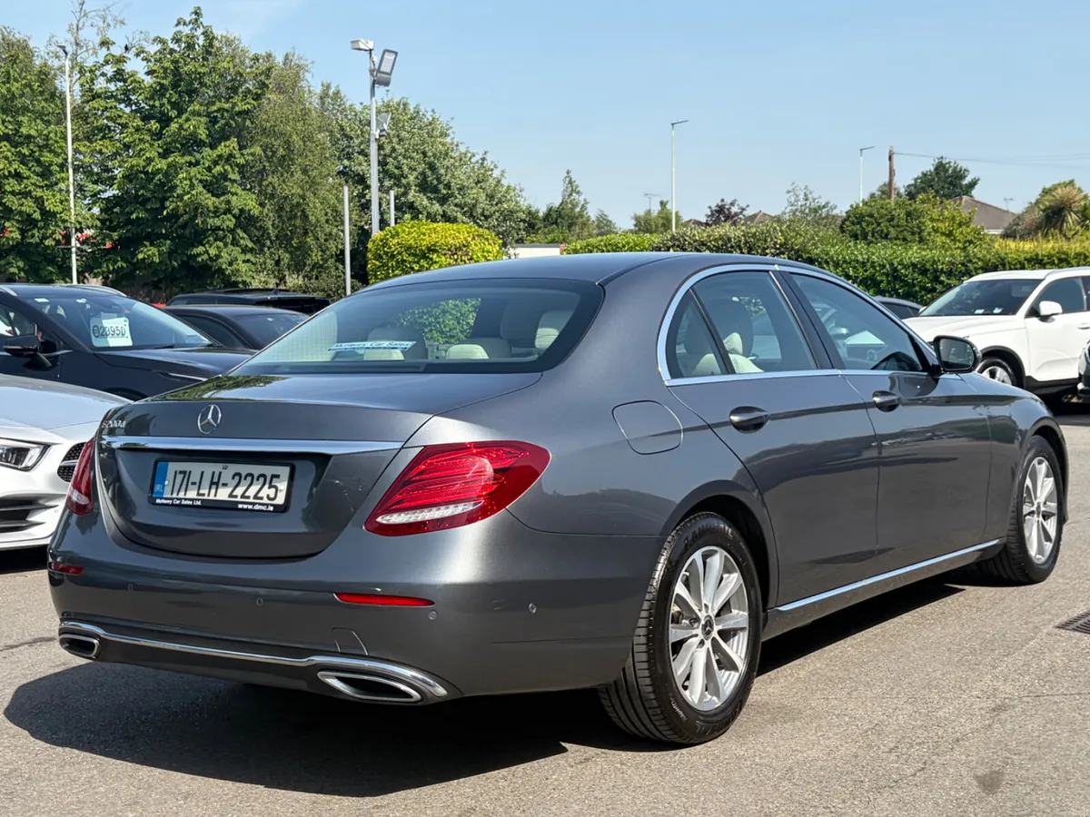 171 Mercedes-Benz E200 Avantegarde *Low Kils* - Image 5