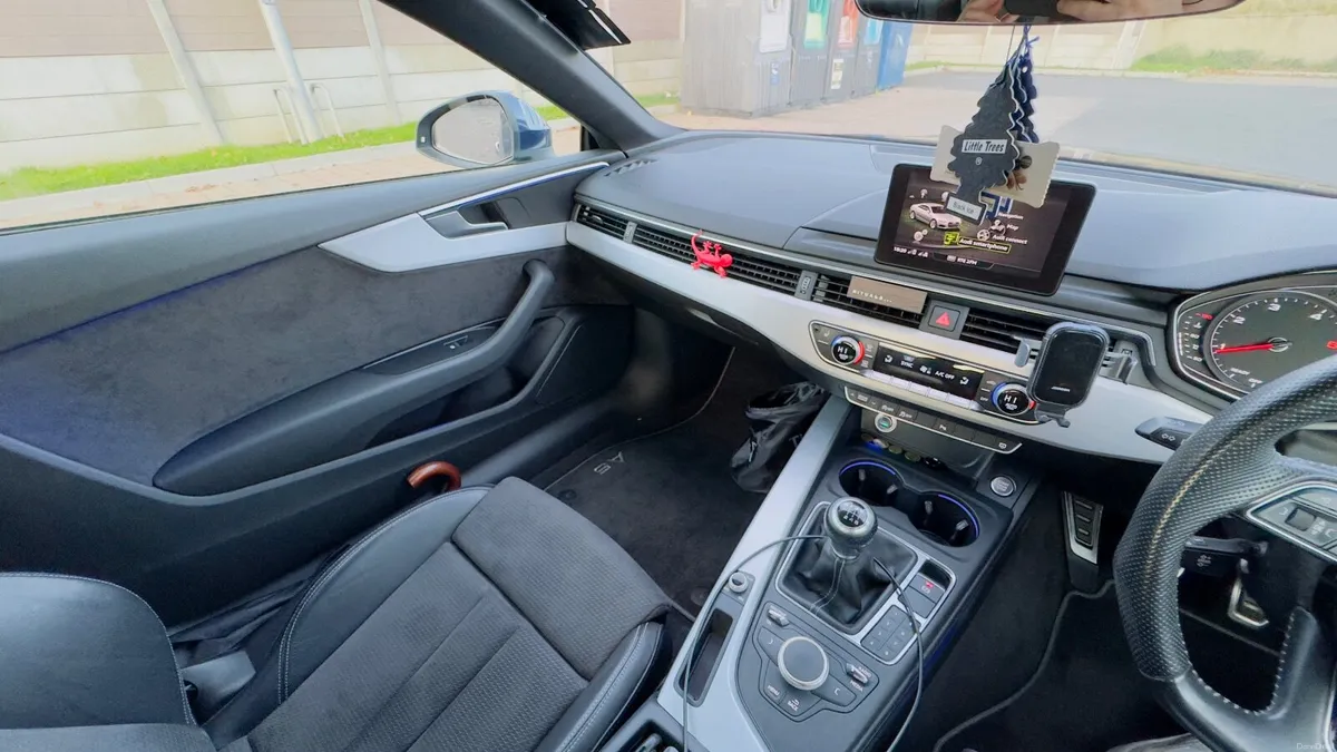 Audi A5 2017 - Image 2