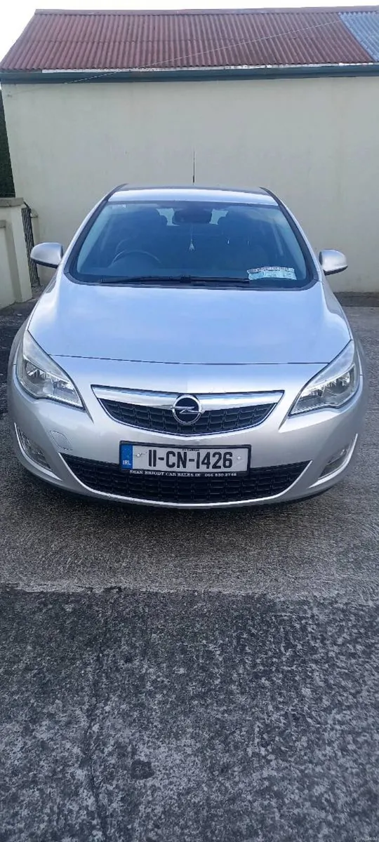Car for sale. - Image 3