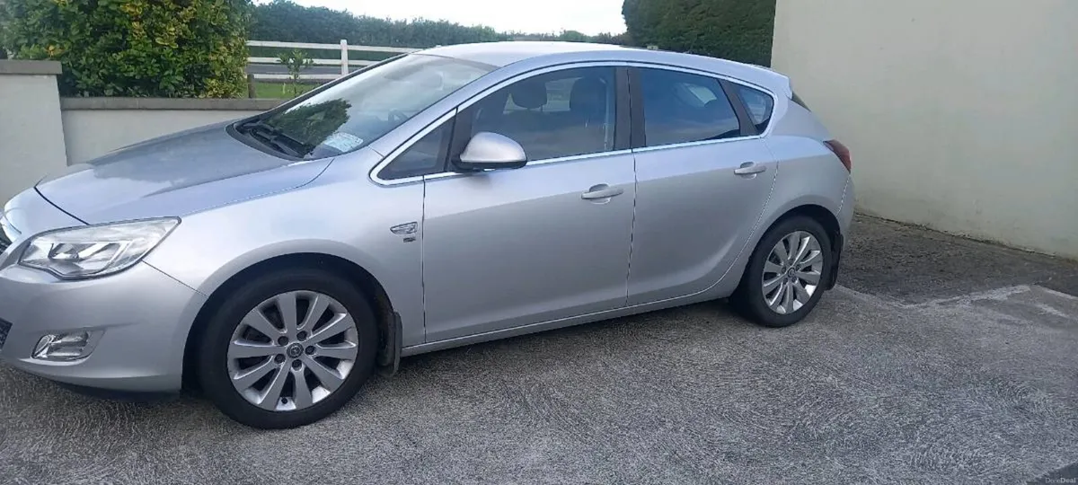 Car for sale. - Image 1