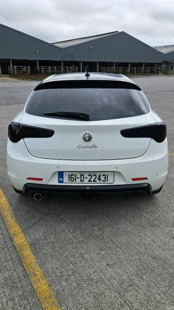 Alfa Romeo Giulietta 1.6 - Image 4