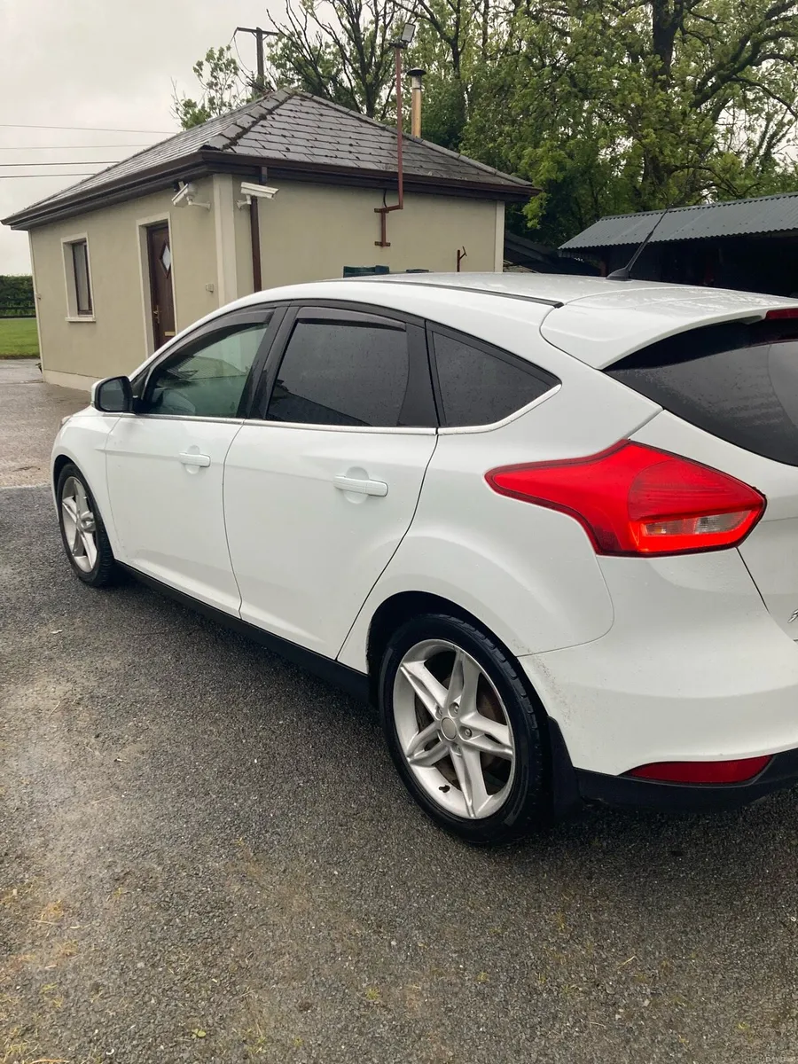 Ford focus - Image 4