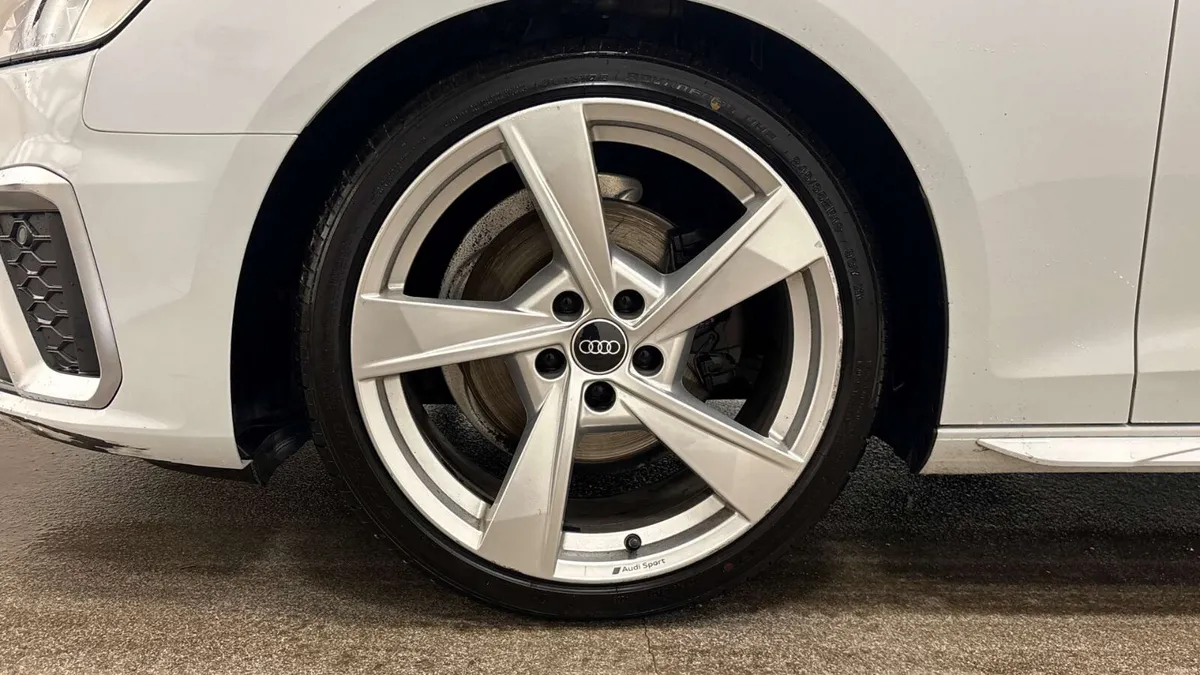 AUDI A4 2.0 A4 S Line 35 TDI MHEV Semi-Auto 4dr - Image 4