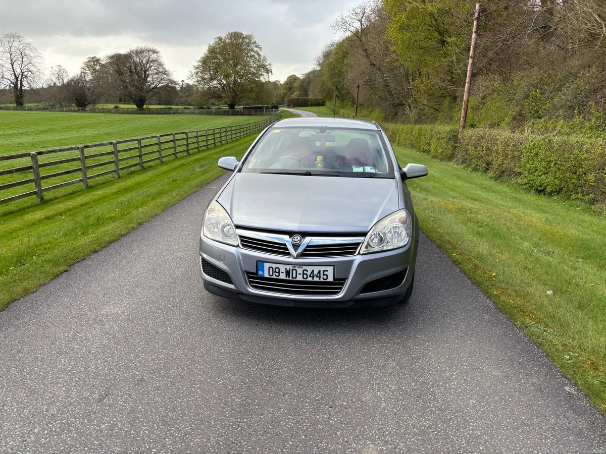 2009 Vauxhall Astra - Image 2