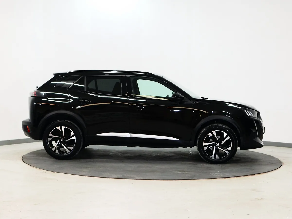 *50* 2023 Peugeot 2008 1.2 gt puretech - Image 3