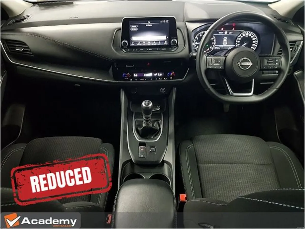 Nissan Qashqai 1.3 HYBRID SV 4DR**DEALER APPROVED* - Image 2
