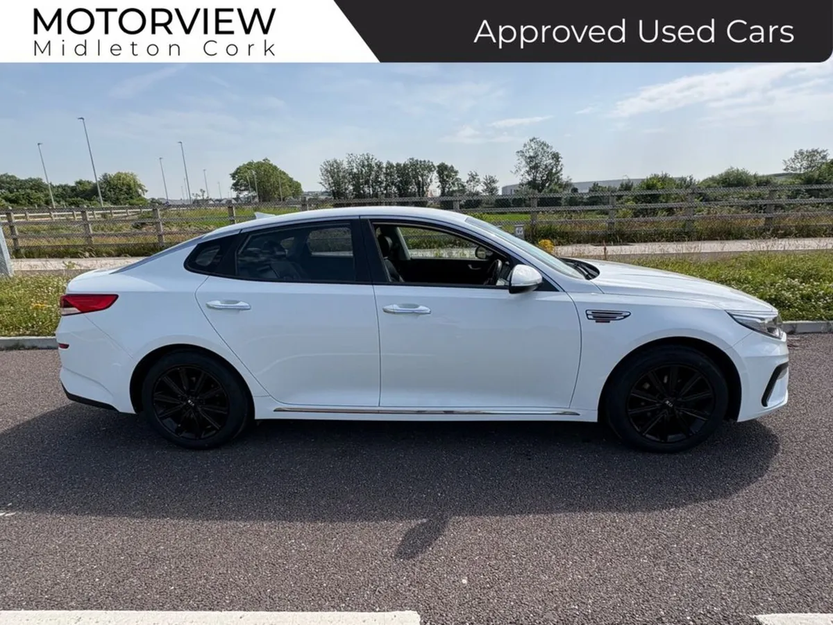 Kia Optima 1.6D Excellent Condition! Touch Screen - Image 3