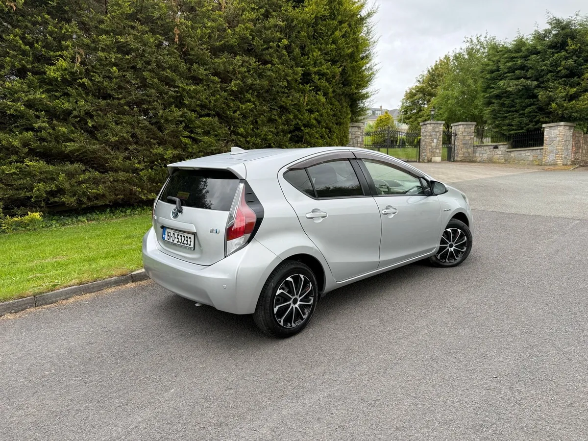 2015 Toyota Aqua 1.5 Hybrid Full Alarm Imobilazer - Image 3