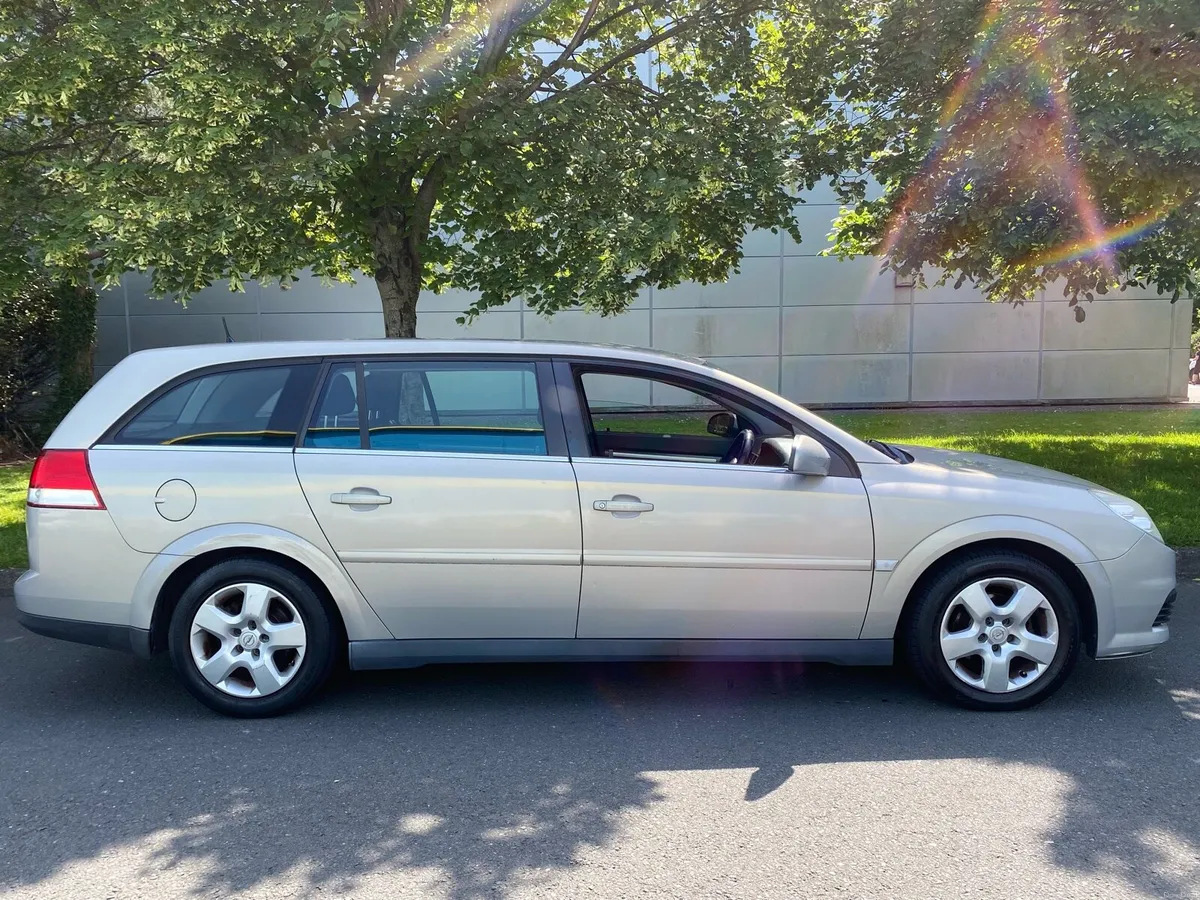 2007 Opel  Vectra Club  1,9 CDTI - Image 2