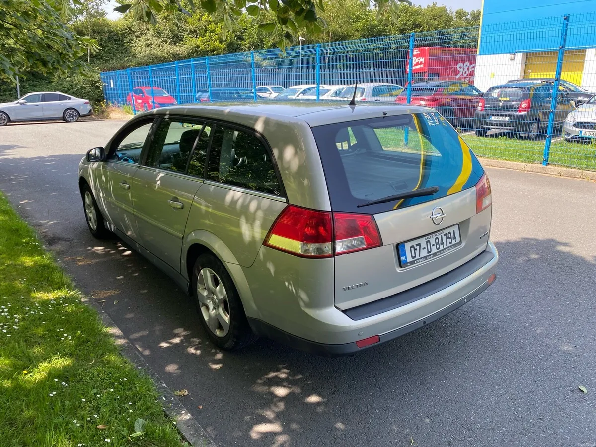 2007 Opel  Vectra Club  1,9 CDTI - Image 4
