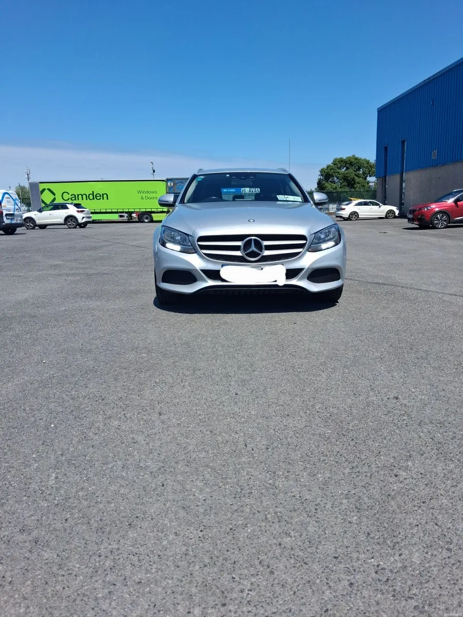 Mercedes-Benz C-Class 2017 - Image 2