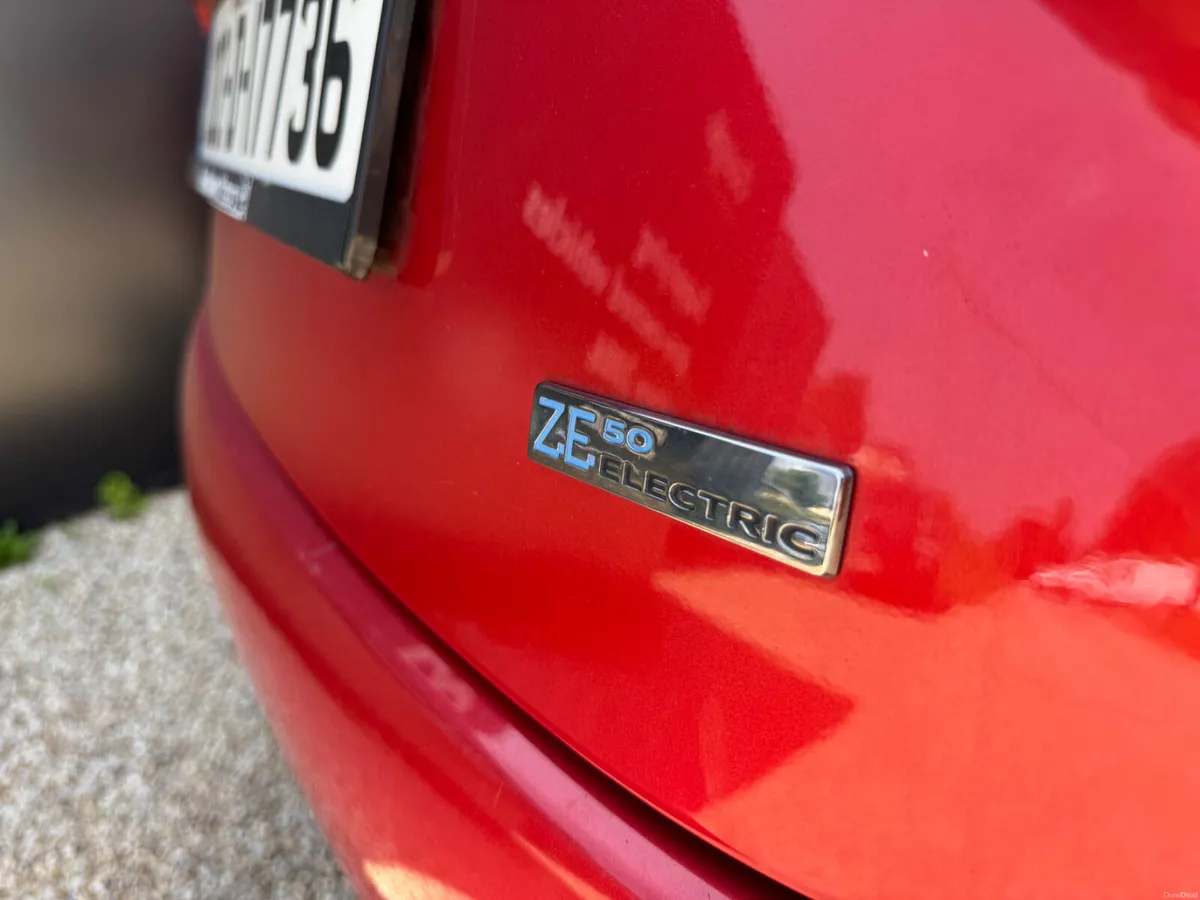 RENAULT ZOE 52 KWH PLAY R110 EV AUTO - Image 4
