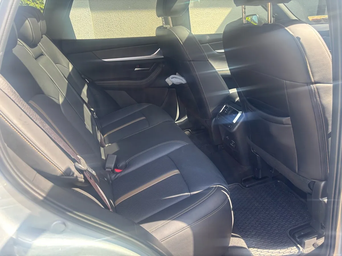 Car - Image 6