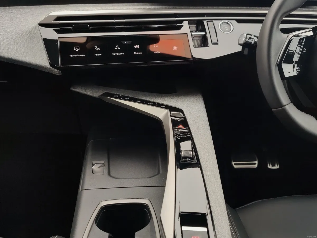 Peugeot 5008 Allure Hybrid - Image 6