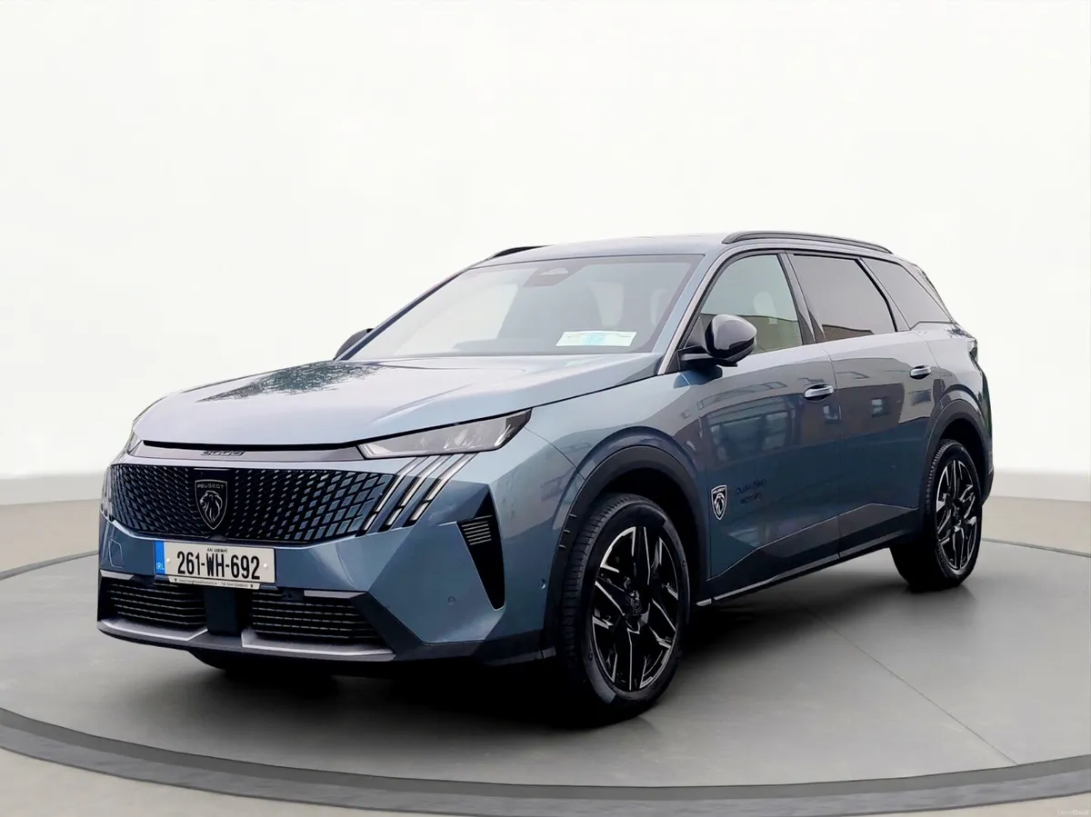 Peugeot 5008 Allure Hybrid - Image 1