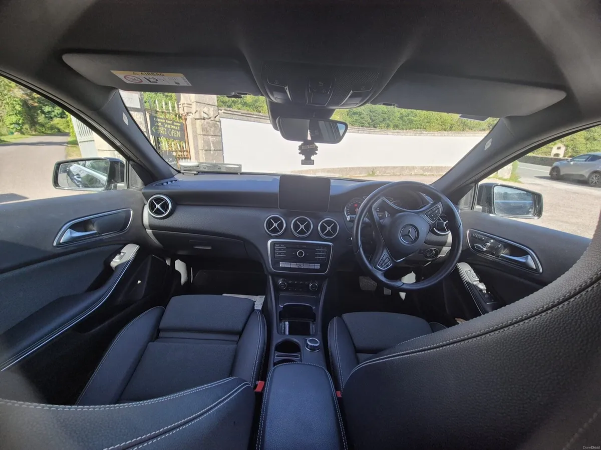 AUTOMATIC Mercedes Benz A180 - Image 5