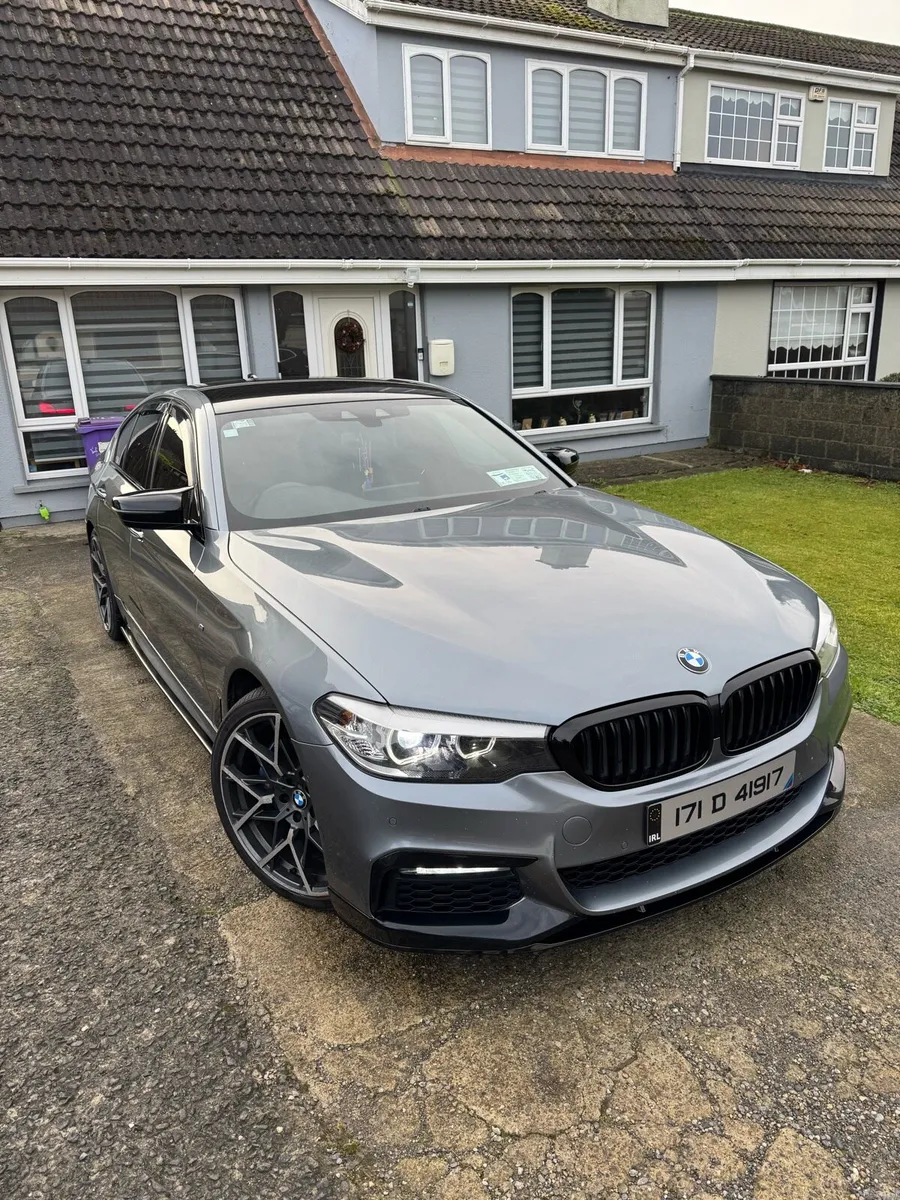 Bmw g30 530i shadow edition rare car - Image 2