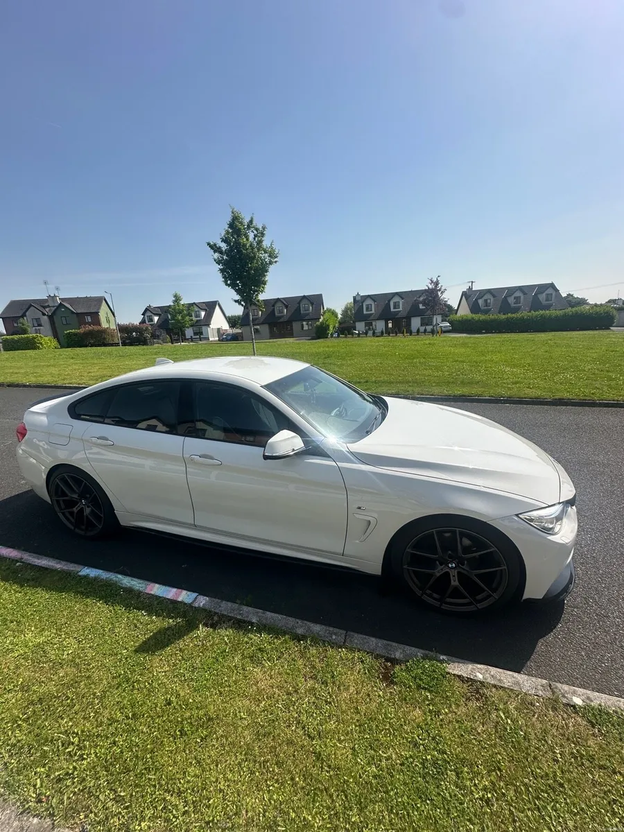 BMW 4-Series M SPORT Gran coupe Manuel - Image 3