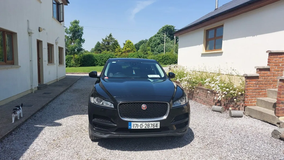 Jaguar F-Pace 2017 - Image 2