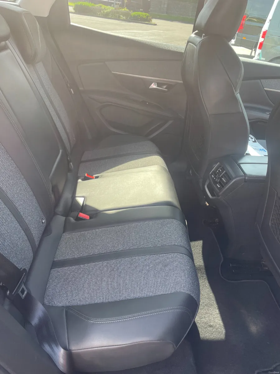 Peugeot 3008 2020 - Image 2
