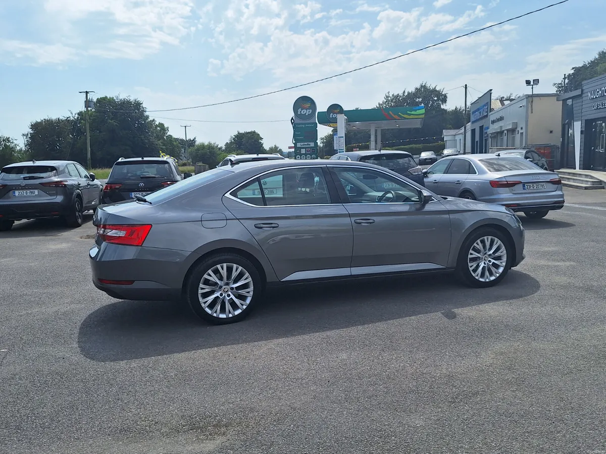 Skoda Superb Style 2.0 Tdi Auto *Top Spec/Leather/ - Image 3