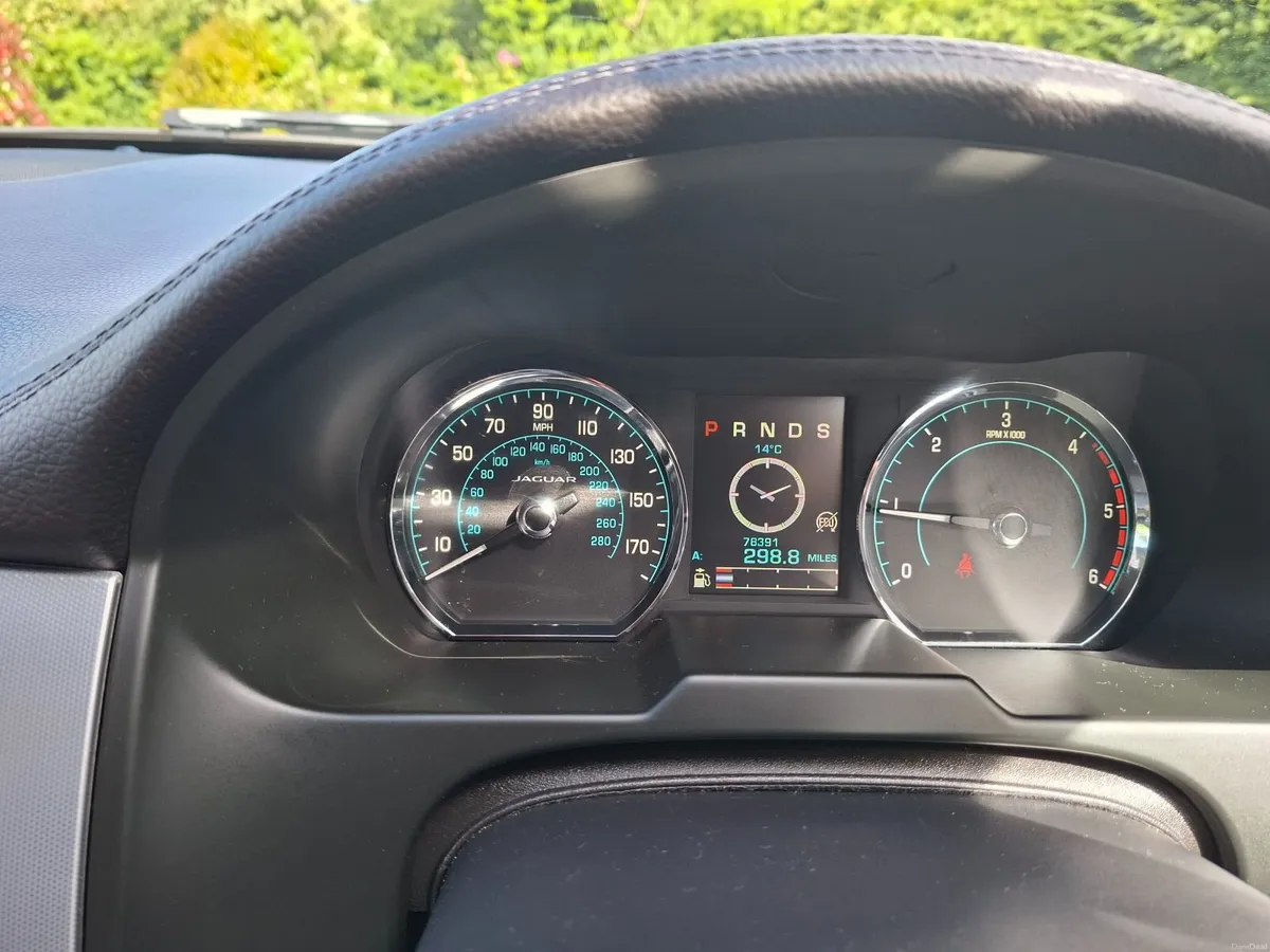 Jaguar XF 2014 3.0L V6 Auto R Sport - Image 5